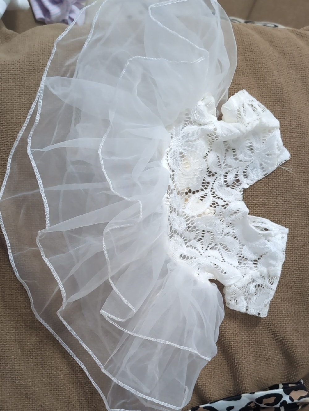 Source Unknown White Lace & Tulle Girls Dress